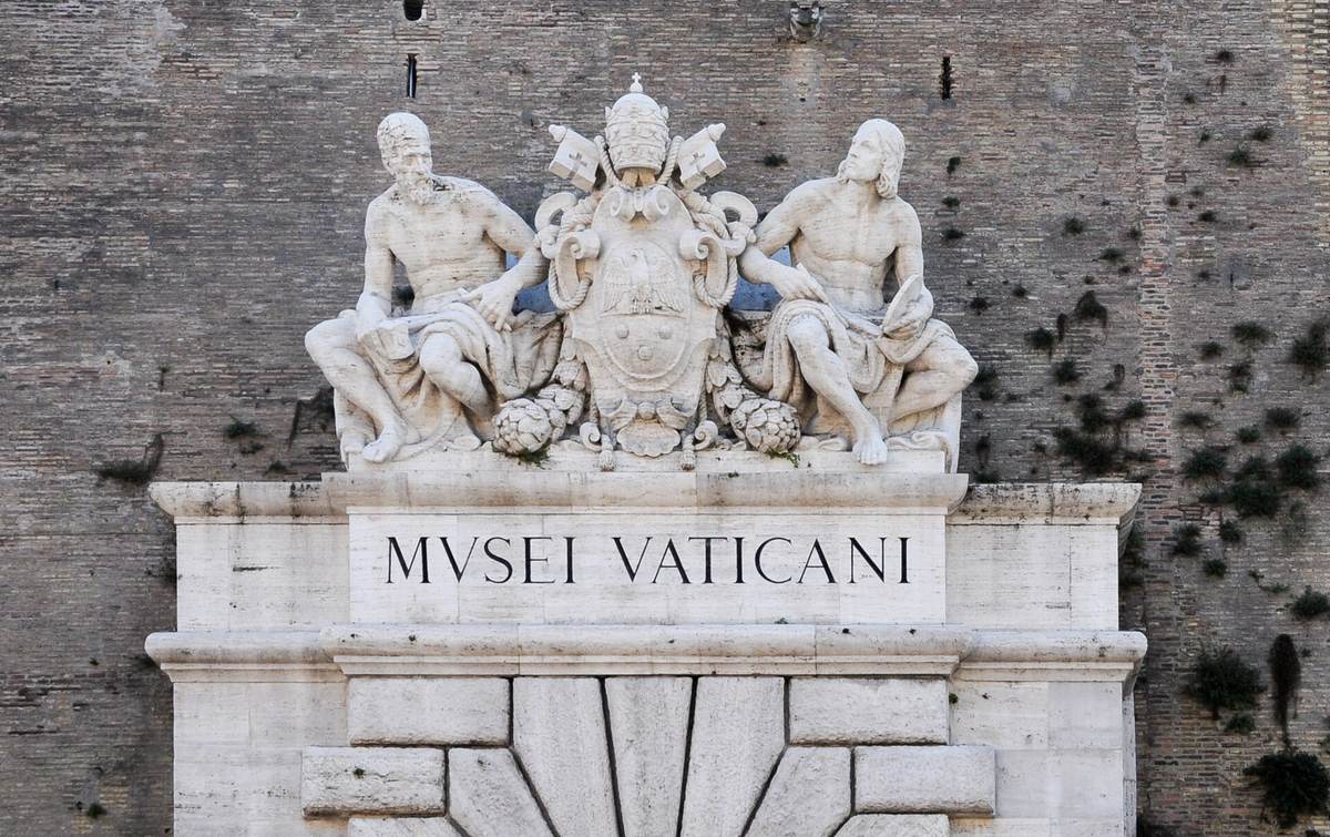 The Vatican Museums entrance on Viale Vaticano, the only public way in to the Sistine Chapel